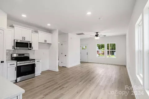 Living - 920 Holmes St, Salisbury, NC 28144 photo 2 of 2