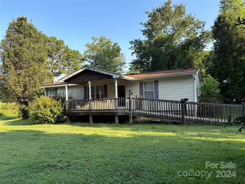 3869 Grace Terrace Dr, Granite Falls, NC 28630