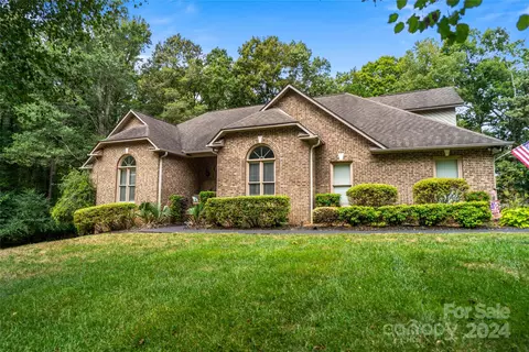 10235 Mount Holly Rd, Charlotte, NC 28214