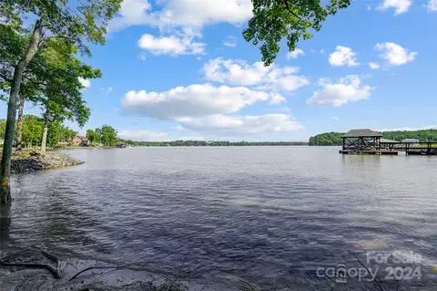 5452 Baker Ln, Clover, SC 29710 photo 7