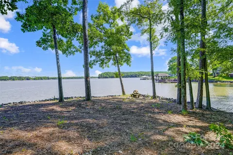 5452 Baker Ln, Clover, SC 29710 photo 5