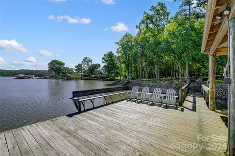 5452 Baker Ln, Clover, SC 29710 photo 12