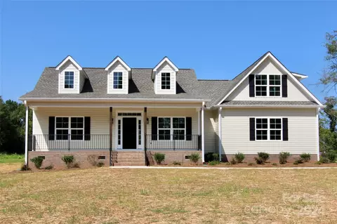 4631 Simpson Rd, Edgemoor, SC 29712