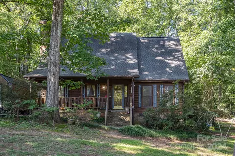 127 Rustic Hills Cir, Bessemer City, NC 28016