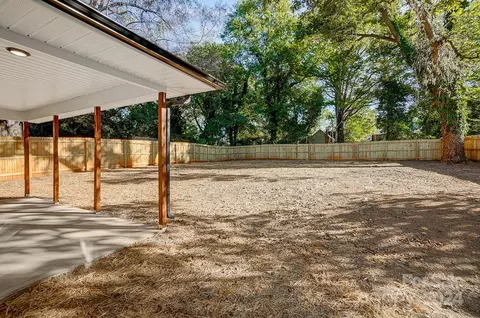 Exterior - 316 E Morrow Ave, Monroe, NC 28112 photo 6 of 8