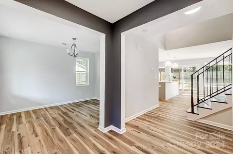 Entry Way - 316 E Morrow Ave, Monroe, NC 28112 photo 2 of 7
