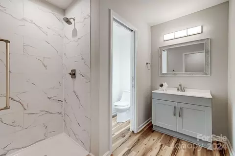 Bath - 316 E Morrow Ave, Monroe, NC 28112 photo 5 of 5