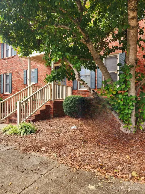 1150 Crestmont Se B-2 Dr SE #B-2, Concord, NC 28025