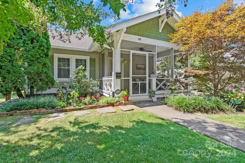 138 Murdock Ave, Asheville, NC 28801