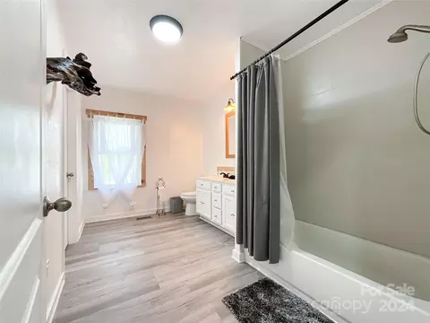 566 Abbeydale Rd, Harmony, NC 28634 photo 12