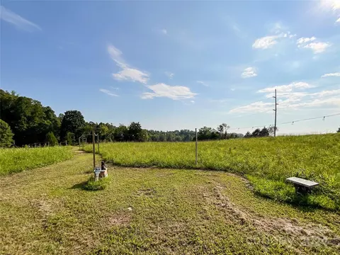 566 Abbeydale Rd, Harmony, NC 28634 photo 17