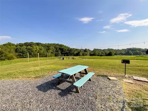 566 Abbeydale Rd, Harmony, NC 28634 photo 21