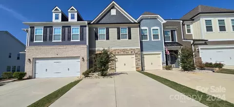 1255 Pebble Grove Dr, Clover, SC 29710