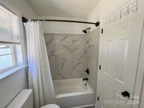 Bath - 4912 Spring Meadow Ln, Monroe, NC 28110 photo 2 of 3