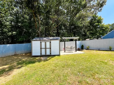 Exterior - 4912 Spring Meadow Ln, Monroe, NC 28110 photo 4 of 7