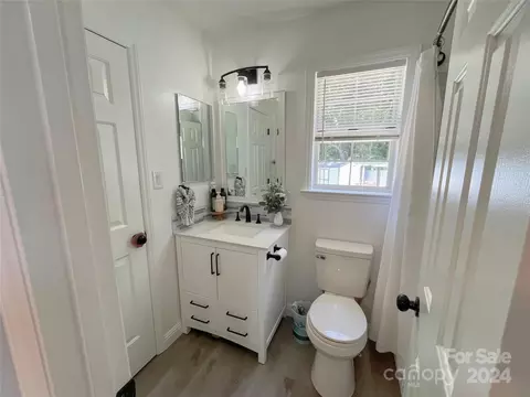 Bath - 4912 Spring Meadow Ln, Monroe, NC 28110 photo 1 of 3