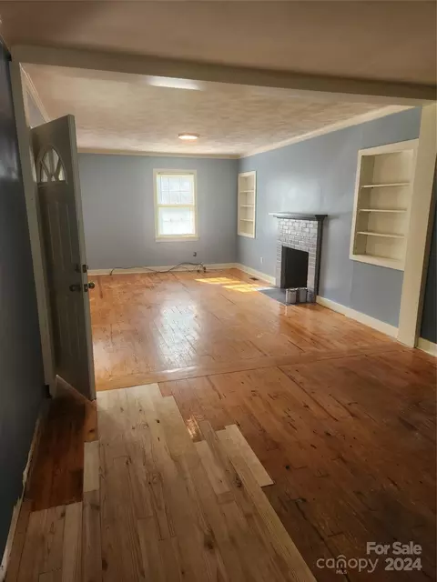 1125 W Laurel Ave, Lancaster, SC 29720 photo 8