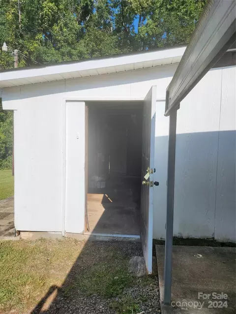 1125 W Laurel Ave, Lancaster, SC 29720 photo 19