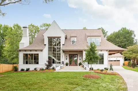 801 Bridlepath Ln, Charlotte, NC 28211