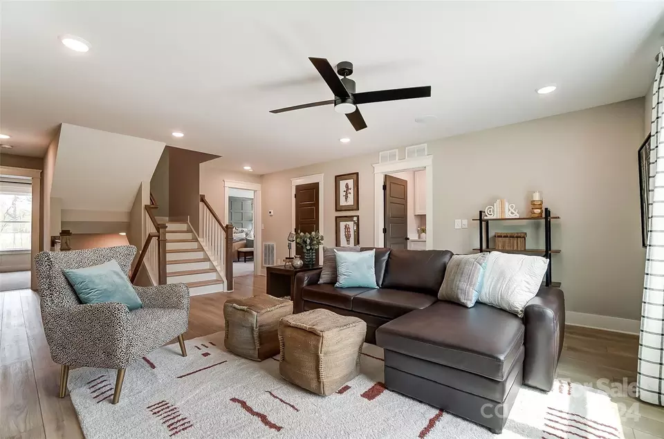 Living - 2466 Judson 49 Dr #49, Gastonia, NC 28054 photo 2 of 2