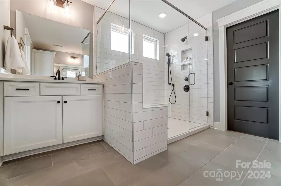 Bath - 2466 Judson 49 Dr #49, Gastonia, NC 28054 photo 3 of 7