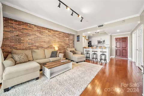 300 W 5th 539 St #539, Charlotte, NC 28202