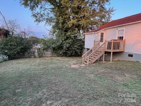 735 State St, Marion, NC 28752 photo 24