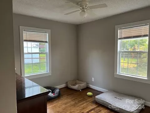 735 State St, Marion, NC 28752 photo 15