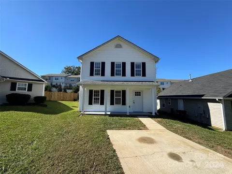 1213 Braveheart Ln, Charlotte, NC 28216