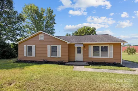 1415 Whisnant St, Charlotte, NC 28206