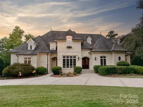 128 Yacht Rd, Mooresville, NC 28117