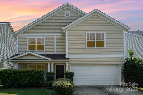 10921 Slalom Hill Rd, Charlotte, NC 28278