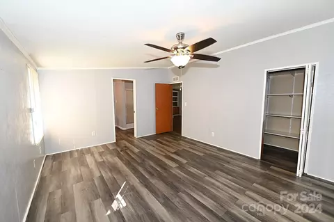 103 E Trace Dr, Newton, NC 28658 photo 8