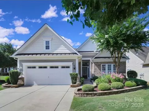 4047 Twiddy St, Fort Mill, SC 29707