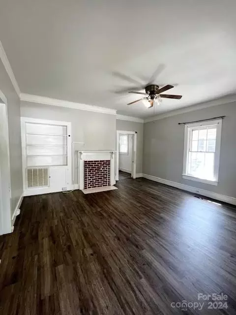 Living - 508 10th St, Kannapolis, NC 28083 photo 3 of 3