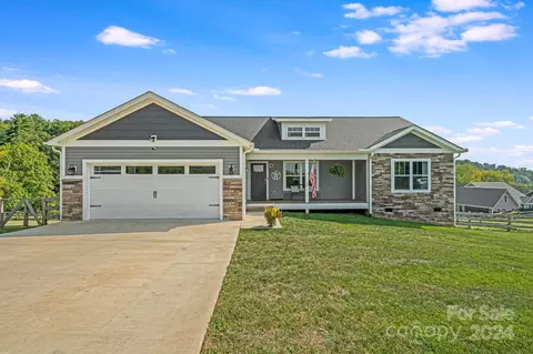 258 Clarks Chapel Rd, Weaverville, NC 28787