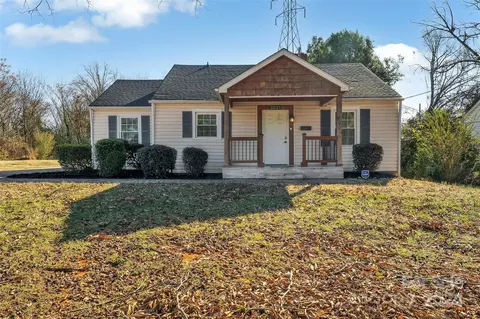 2831 Cowles Rd, Charlotte, NC 28208