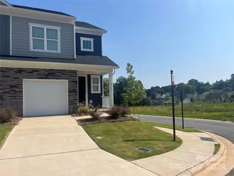 2761 Ruby Mill Dr, Gastonia, NC 28056 photo 1