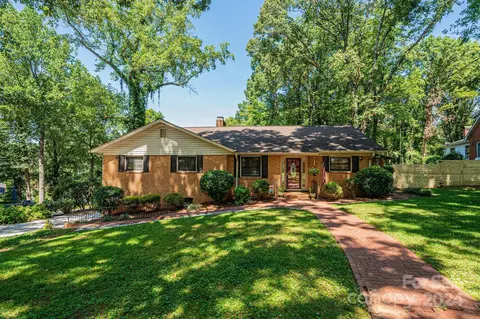 130 Pinehurst Ln, Newton, NC 28658