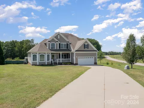 1045 Cardinal Ridge Ln, Mooresville, NC 28115