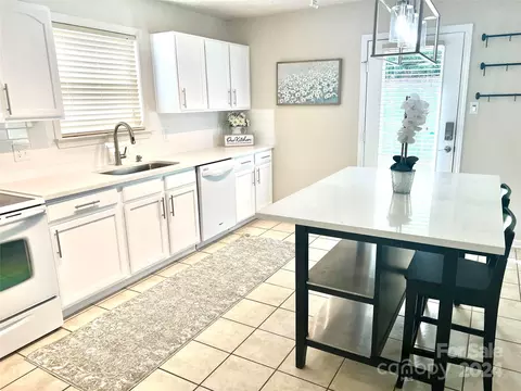 2019 Dunsmore Ln, Waxhaw, NC 28173