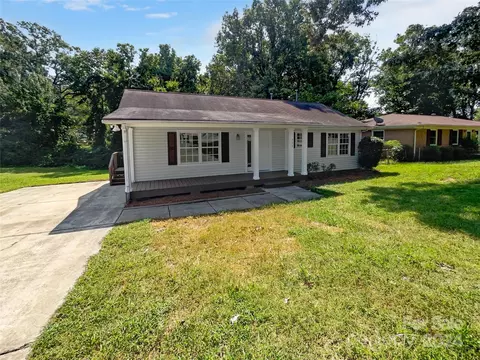 729 Glasgow Rd, Charlotte, NC 28214