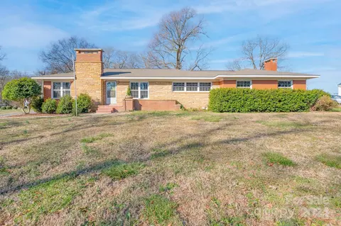 515 Bivens St, Wingate, NC 28174