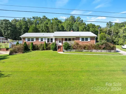 339 Abbid St, Lexington, NC 27292