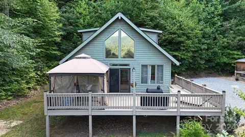 Exterior - 131 Gray Wolf Trl, Sylva, NC 28779 photo 2 of 7
