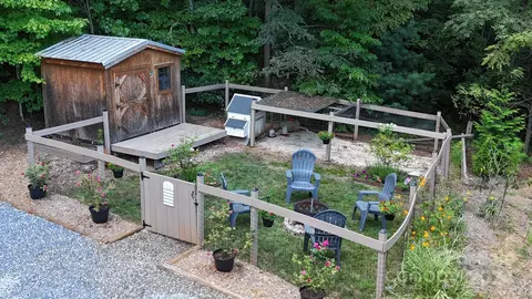 Exterior - 131 Gray Wolf Trl, Sylva, NC 28779 photo 4 of 7