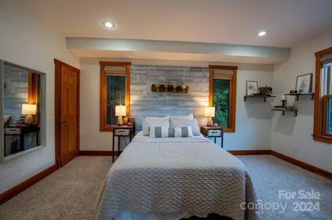 Bedroom - 131 Gray Wolf Trl, Sylva, NC 28779 photo 1 of 6