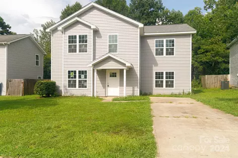 830 Oakshire Cir, Charlotte, NC 28214