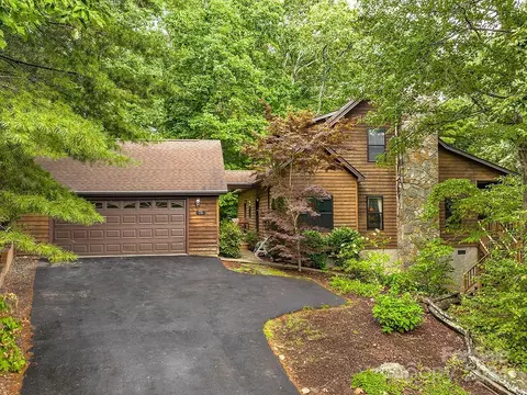 71 Cliffview Dr, Asheville, NC 28803