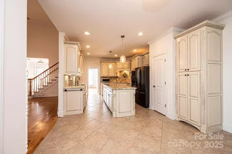 Kitchen - 6331 Dwayne Starnes Dr, Hickory, NC 28602 photo 1 of 6